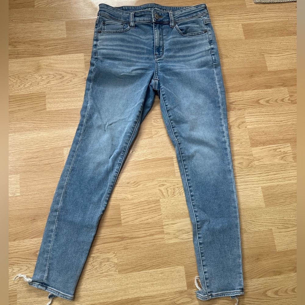 American Eagle Outfitters Light Blue Skinny Jeans